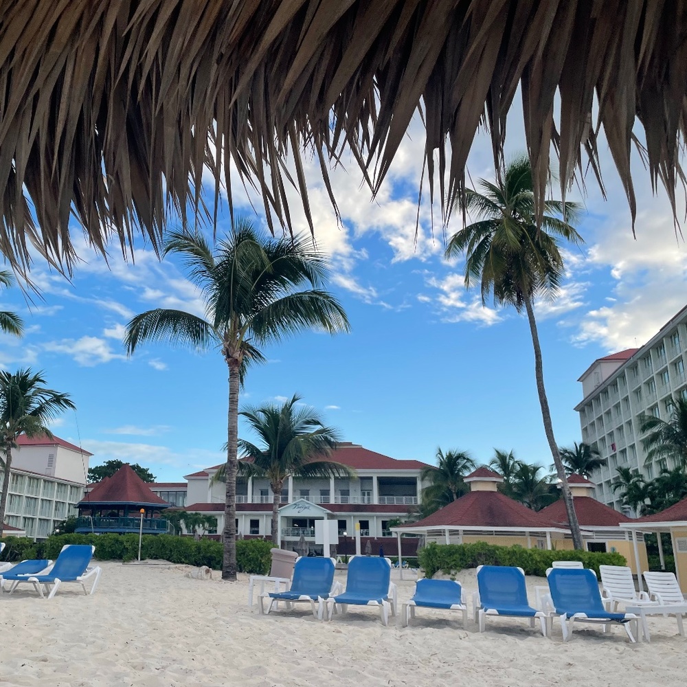 Meet your Posher, Cara